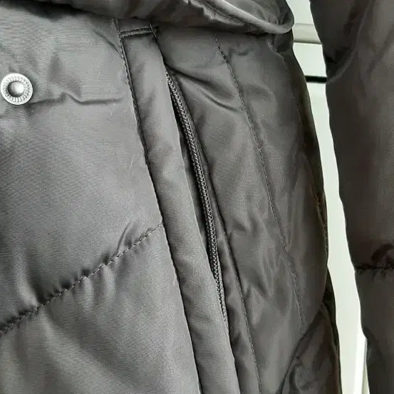 [BUNJANG] Tommy Hilfiger Padded Jacket / 타미힐피거 예쁜패딩