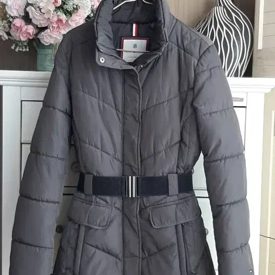 [BUNJANG] Tommy Hilfiger Padded Jacket / 타미힐피거 예쁜패딩