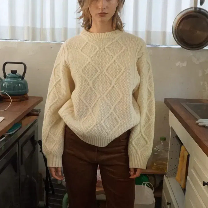 [BUNJANG] Soding Bread Noel Cream Cable Knit / 쏘딩키브레드  케이블 니트 Noel Cream Cable Knit