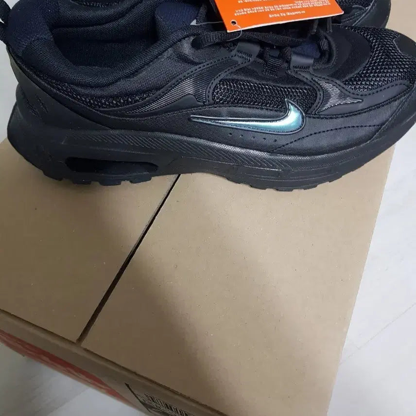 [SOLD OUT] 나이키 에어맥스 fb8636 265 러닝화 신발(새상품)