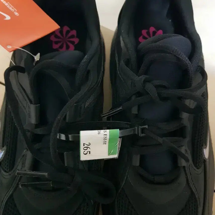 [SOLD OUT] 나이키 에어맥스 fb8636 265 러닝화 신발(새상품)