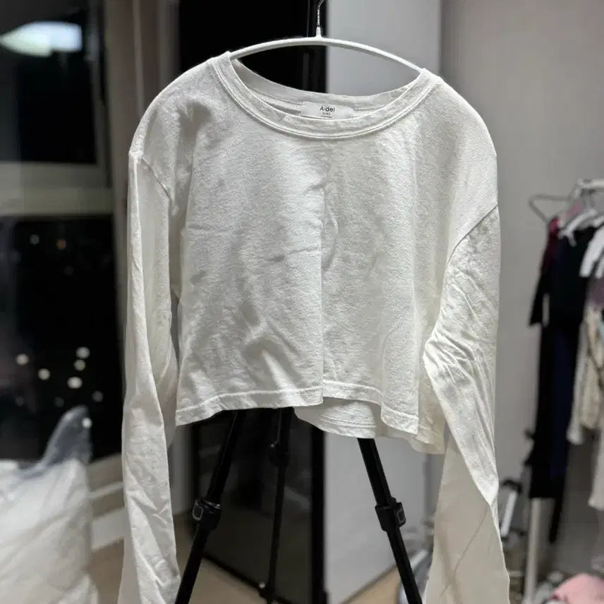 [BUNJANG] Unbranded White Crop Top / 화이트 크롭티