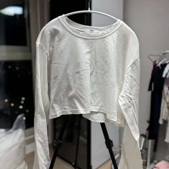 [BUNJANG] Unbranded White Crop Top / 화이트 크롭티