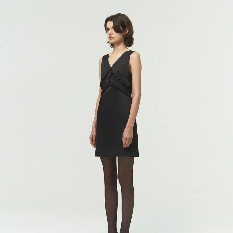 [BUNJANG] Lea Serena Frill Dress / Black / 르에 lea SERENA FRILL DRESS / BLACK