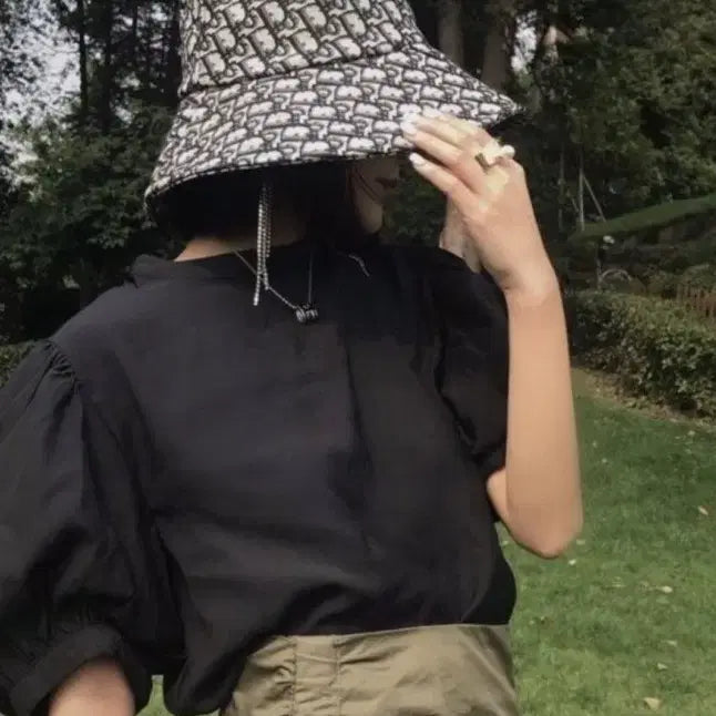 [BUNJANG] Oblique Bucket Hat / [새상품] 오블리크 양면 버킷햇 모자