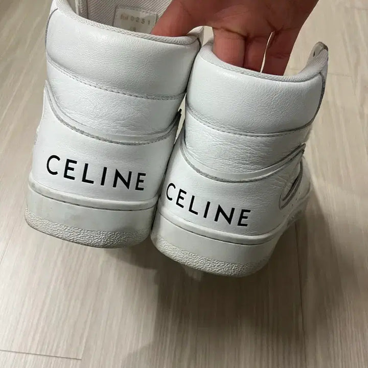 [BUNJANG] Celine High-Top Sneakers 250 / 셀린 하이탑 스니커즈 250