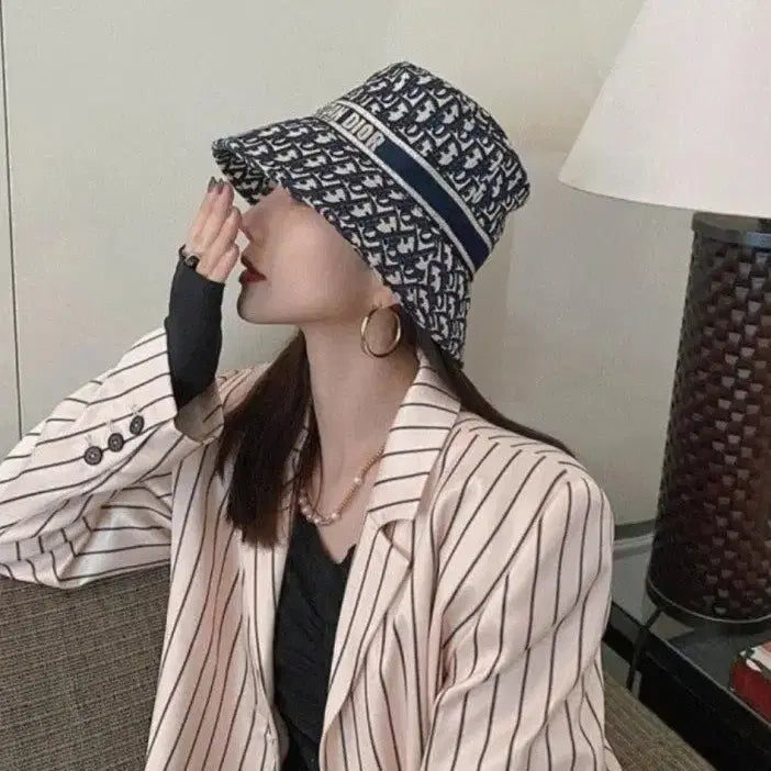 [BUNJANG] Oblique Bucket Hat / [새상품] 오블리크 버킷햇 모자