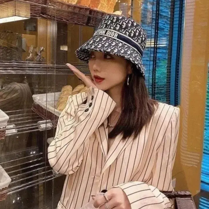 [BUNJANG] Oblique Bucket Hat / [새상품] 오블리크 버킷햇 모자