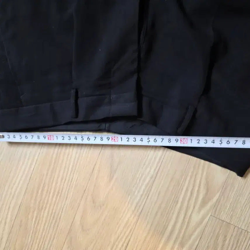 [BUNJANG] Black Semi-Wide Slacks (Size 32) / 일본 블랙 세미 와이드 슬렉스 32