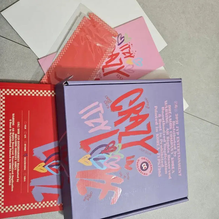 [BUNJANG] ITZY Crazy In Love Album Unsealed / 있지 ITZY Crazy In Love 앨범 개봉