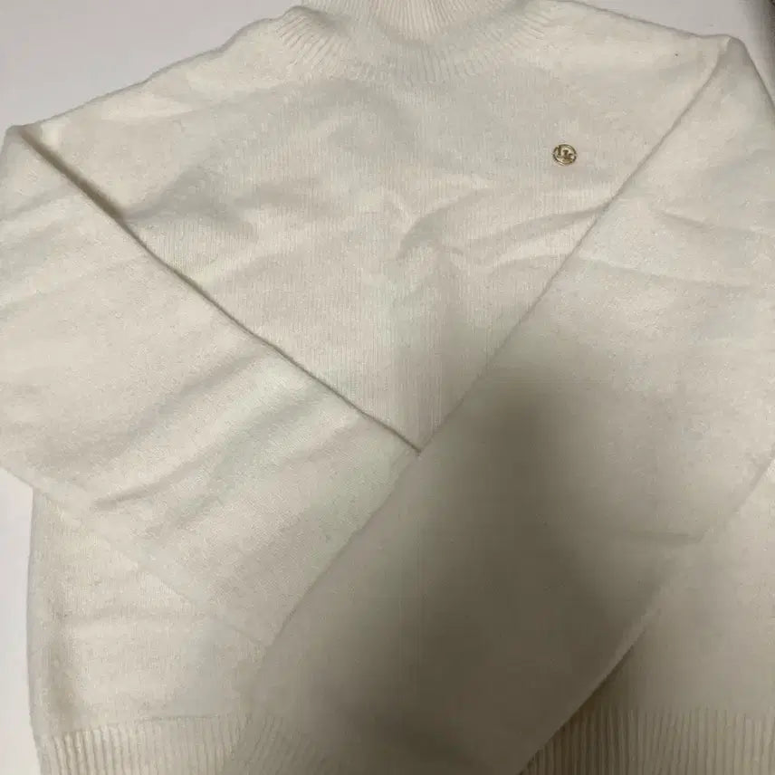 [BUNJANG] Lookast Turtleneck Knit Ivory / 룩캐스트 목폴라이트