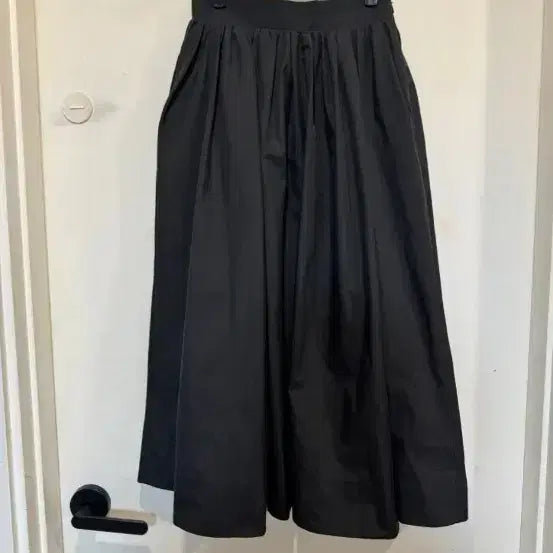 [BUNJANG] Papermoon Black Flare Skirt / papermoon 페이퍼문 블랙 플레어 스커트