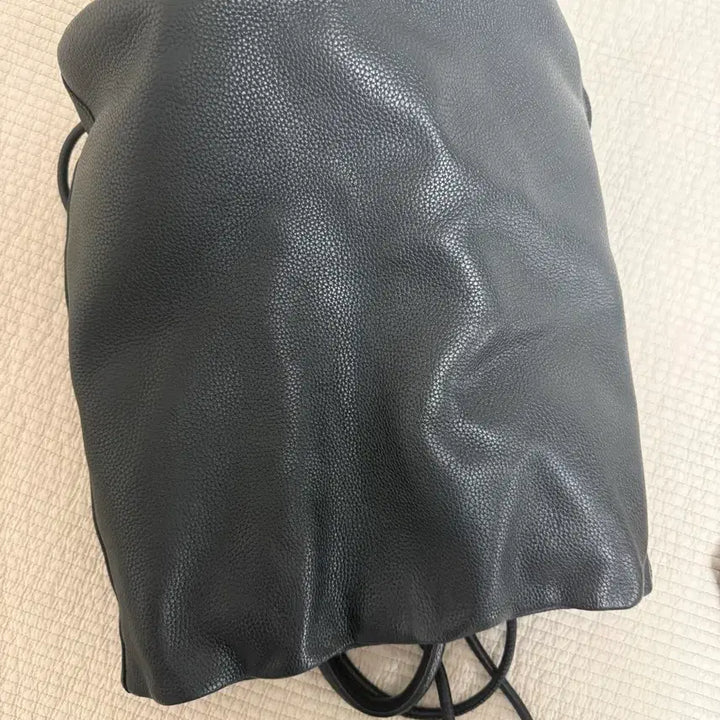 [BUNJANG] AET FIN Drawstring Bag Black / 애테 FIN DRAWSTRING BAG 블랙