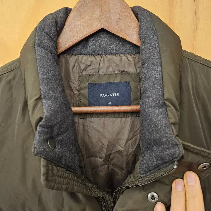 [BUNJANG] Rogatis Down Padded Jacket (80% Down, 20% Feather) 110 Size / 로가디스 다운패딩 (솜털80/깃털20) 110사이즈