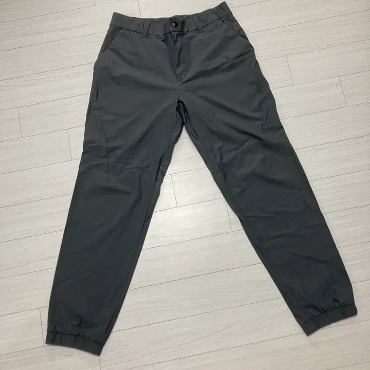 [BUNJANG] New Balance UNI THE TRACK Cool Jogger Pants Charcoal M / S급 뉴발란스 UNI THE TRACK 냉감 조거팬츠 M(80)