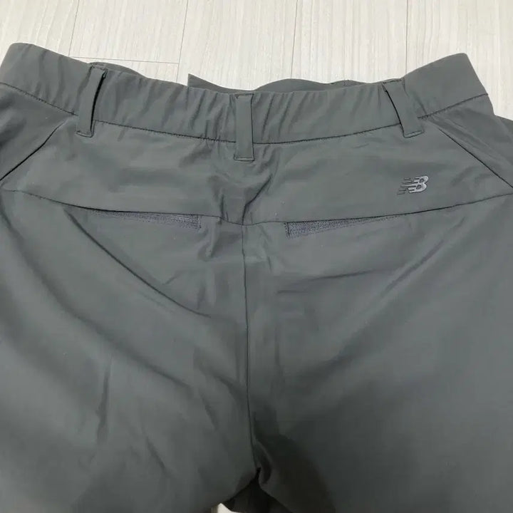[BUNJANG] New Balance UNI THE TRACK Cool Jogger Pants Charcoal M / S급 뉴발란스 UNI THE TRACK 냉감 조거팬츠 M(80)