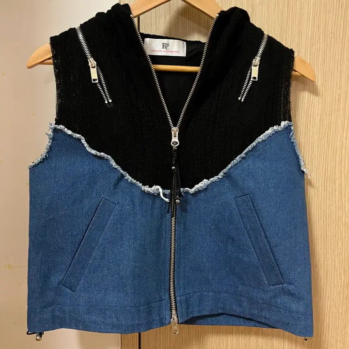 [BUNJANG] RSSC Knit Denim Hoodie Vest / 알에스에스씨 니트 데님 후드집업 베스트
