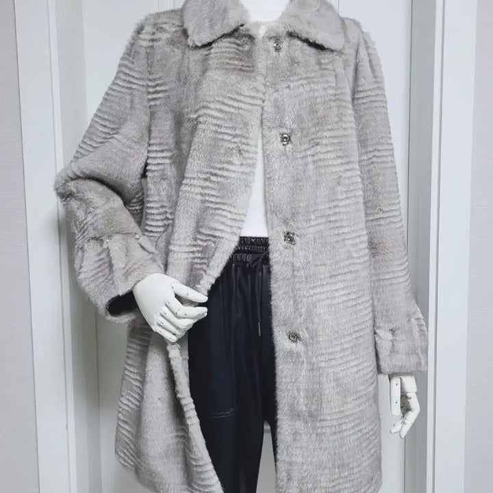 [BUNJANG] High-Quality Mink Eco-Fur Half Coat / <새상품>고퀄 밍크 에코퍼 페이크퍼 하프코트