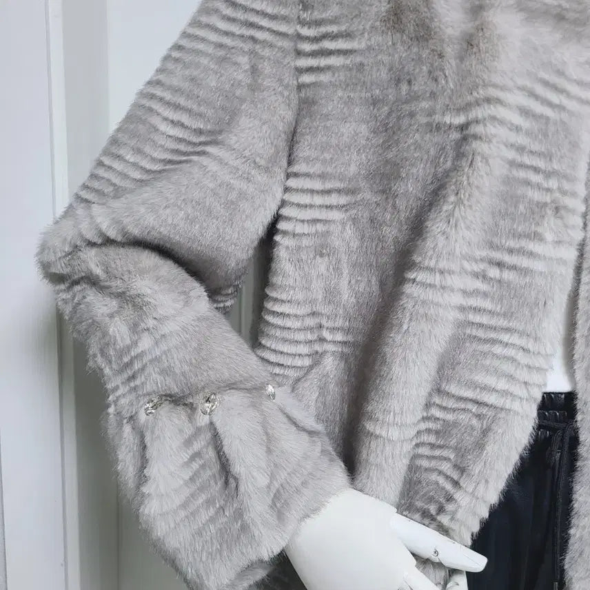 [BUNJANG] High-Quality Mink Eco-Fur Half Coat / <새상품>고퀄 밍크 에코퍼 페이크퍼 하프코트