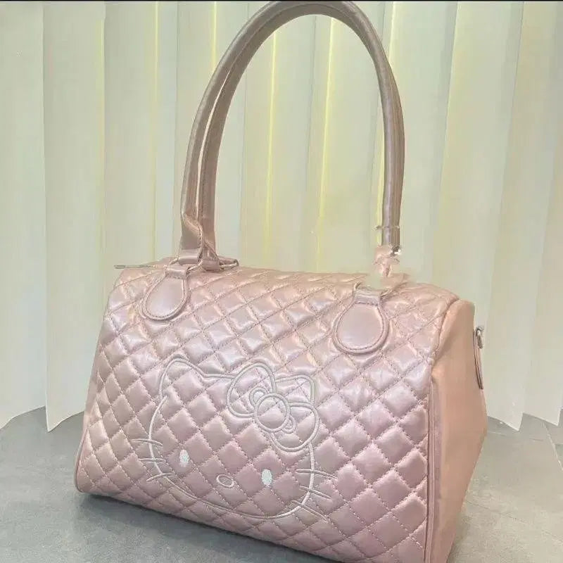 [BUNJANG] Hello Kitty Quilted Shoulder Bag / [새상품/*빠른발송*] 화이트 헬로키티 퀼팅 보부상 숄더백 여행 가방