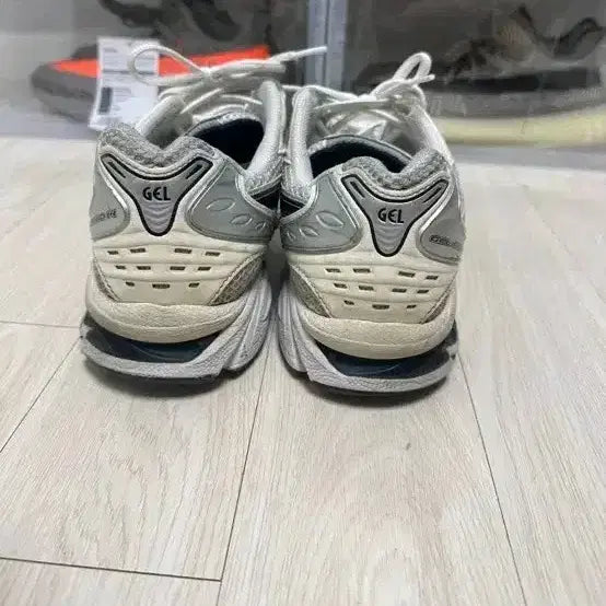 [BUNJANG] Asics Gel Kayano 14 Midnight Women's Shoes / 아식스 젤카야노14 미드나잇 W270