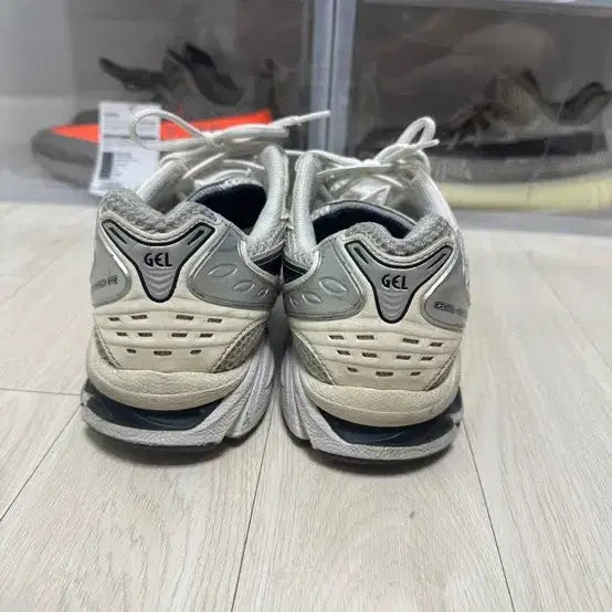 [BUNJANG] Asics Gel Kayano 14 Midnight Women's Shoes / 아식스 젤카야노14 미드나잇 W270