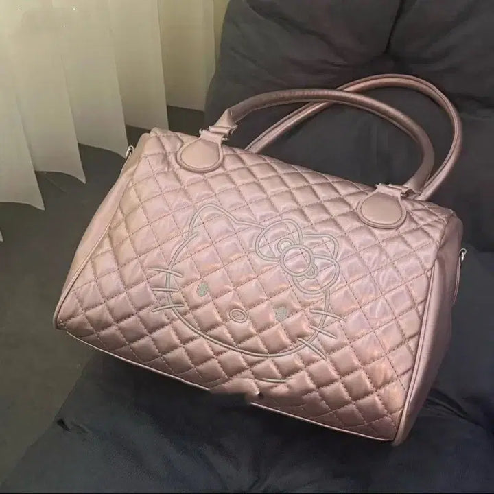 [BUNJANG] Hello Kitty Black Quilted Shoulder Bag / [새상품/*바로발송*] 블랙 헬로키티 퀼팅 보부상 숄더백 여행 가방