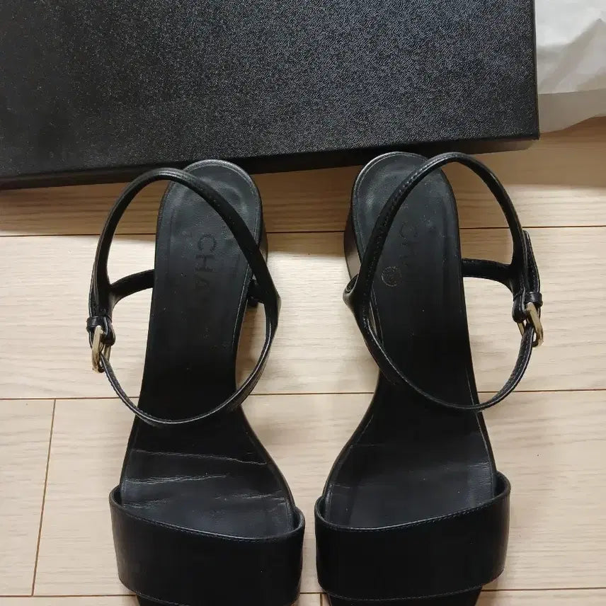 [BUNJANG] Chanel Black Leather Sandals / 샤넬 블랙 레더 샌들힐