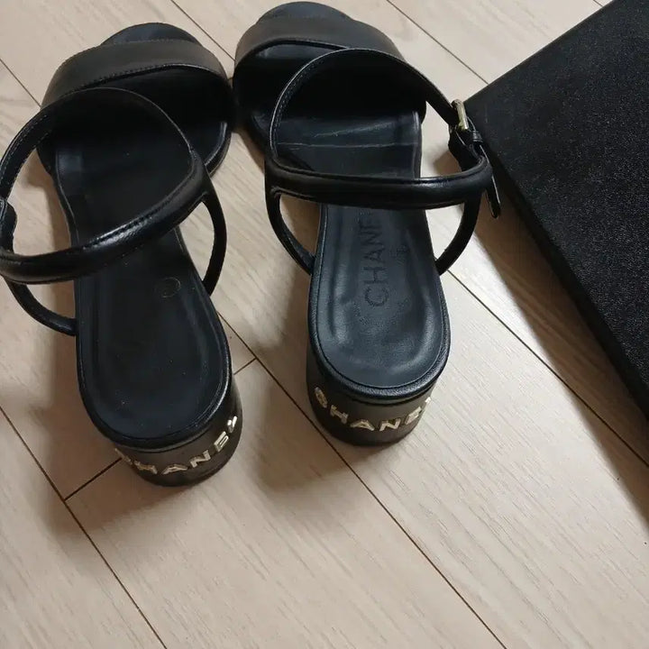 [BUNJANG] Chanel Black Leather Sandals / 샤넬 블랙 레더 샌들힐