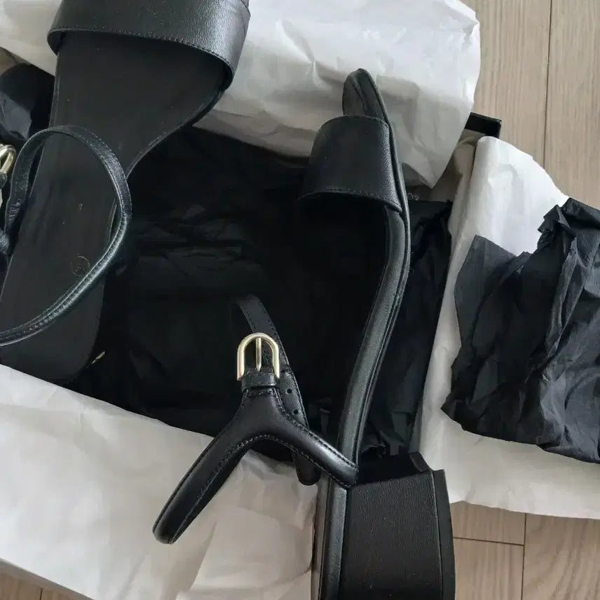 [BUNJANG] Chanel Black Leather Sandals / 샤넬 블랙 레더 샌들힐