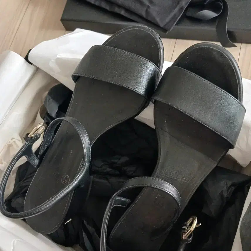 [BUNJANG] Chanel Black Leather Sandals / 샤넬 블랙 레더 샌들힐