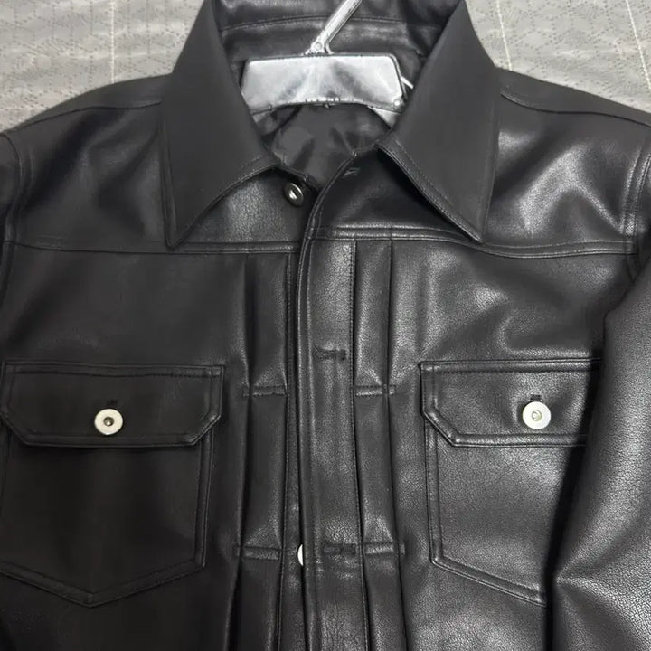 [BUNJANG] Black Leather Trucker Jacket / (새상품)블랙 가죽 트러커 자켓