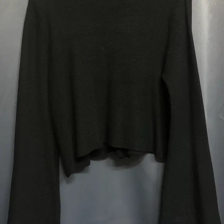 [BUNJANG] Black Bell Sleeve Cardigan / 검은색 가디건