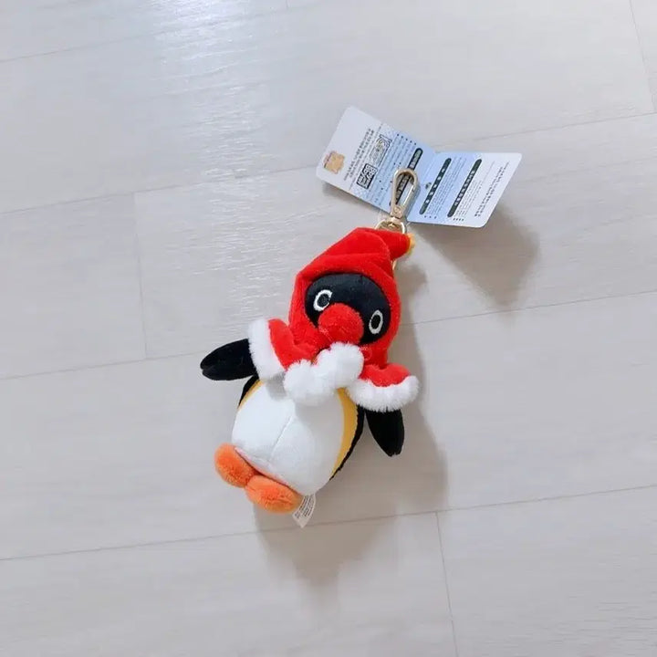 [BUNJANG] Pingu Red Riding Hood Doll Keyring / 빨간망토 핑구 정품 인형 키링 / 새상품