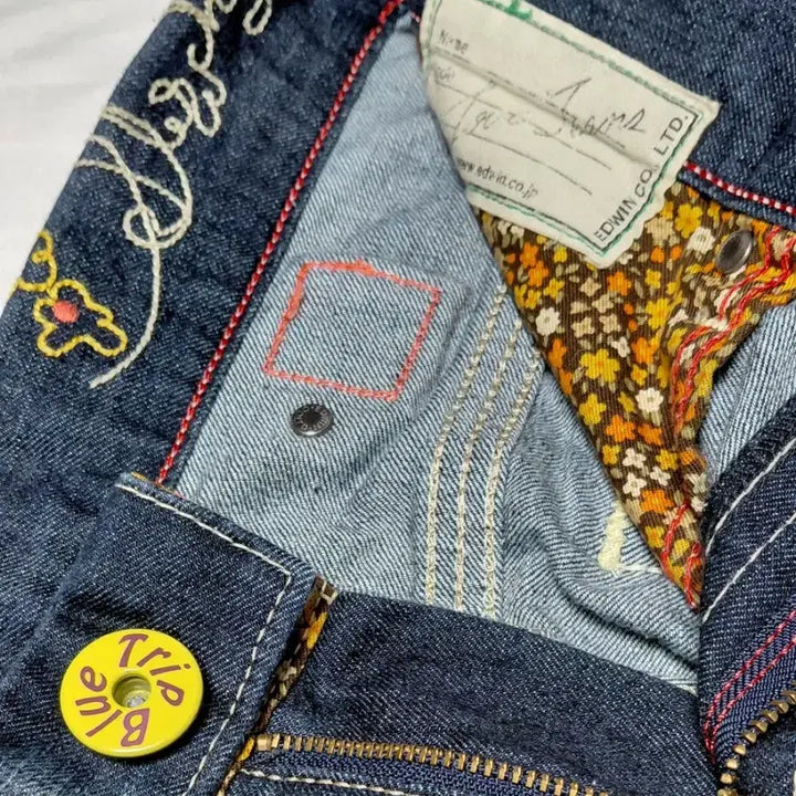 [BUNJANG] EDWIN Blue Trip Embroidered Denim Pants / 할인!! [S] EDWIN 블루 트립 자수 디테일 빈티지 데님 팬츠