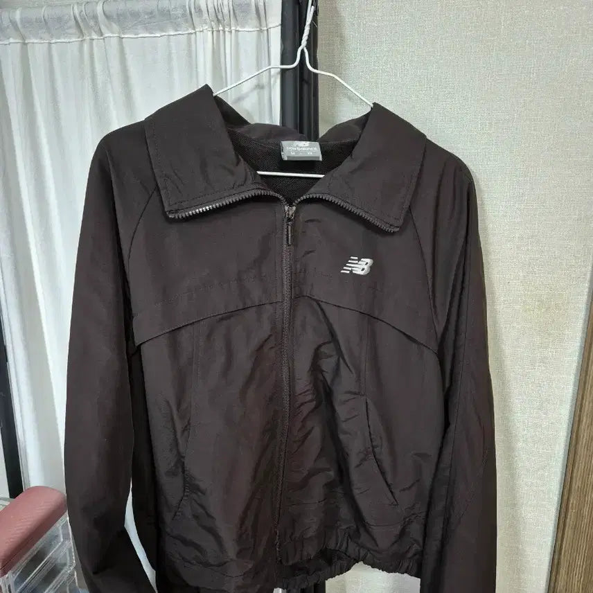 [BUNJANG] New Balance Windbreaker Brown S / 1회사용 뉴발란스 바람막이 브라운s