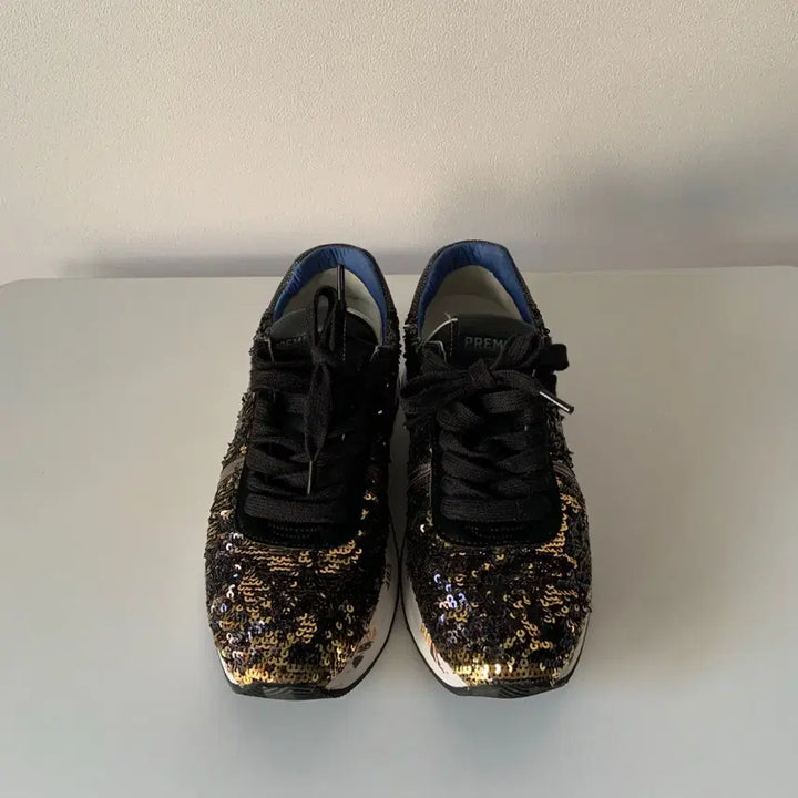 [BUNJANG] Premiata Sequin Sneakers / 220 프리미아타 스팽글 운동화 블랙/골드