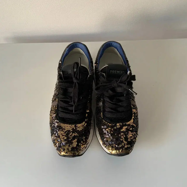 [BUNJANG] Premiata Sequin Sneakers / 220 프리미아타 스팽글 운동화 블랙/골드