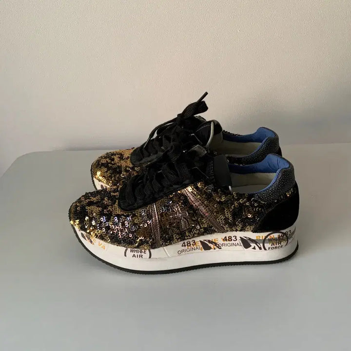 [BUNJANG] Premiata Sequin Sneakers / 220 프리미아타 스팽글 운동화 블랙/골드