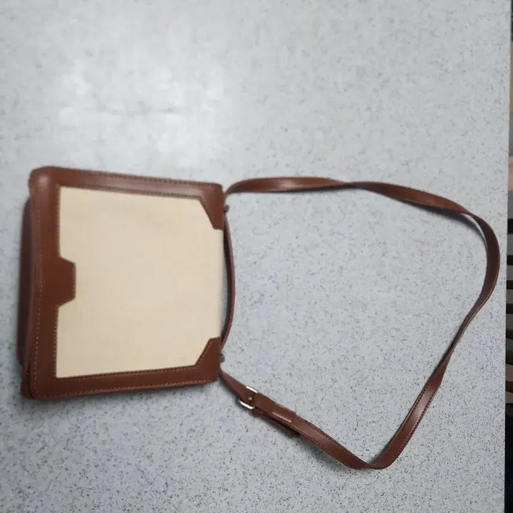 [BUNJANG] H Department Store Handbag Bundle Set / 가방5개 1번 H백화점구매 2번딸이쓰던거 3번천가방세개