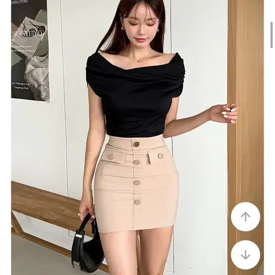 [BUNJANG] Off-Shoulder Tank Top / 드레이프 오프숄더 나시탑