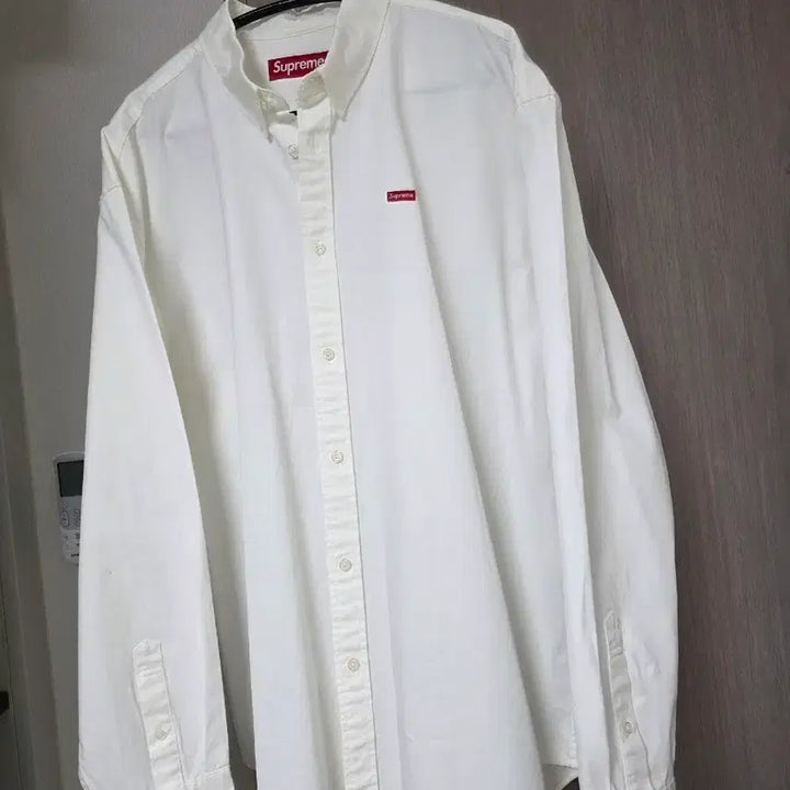 [SOLD OUT] 슈프림 스몰 박스 셔츠 화이트  XL - 23FW