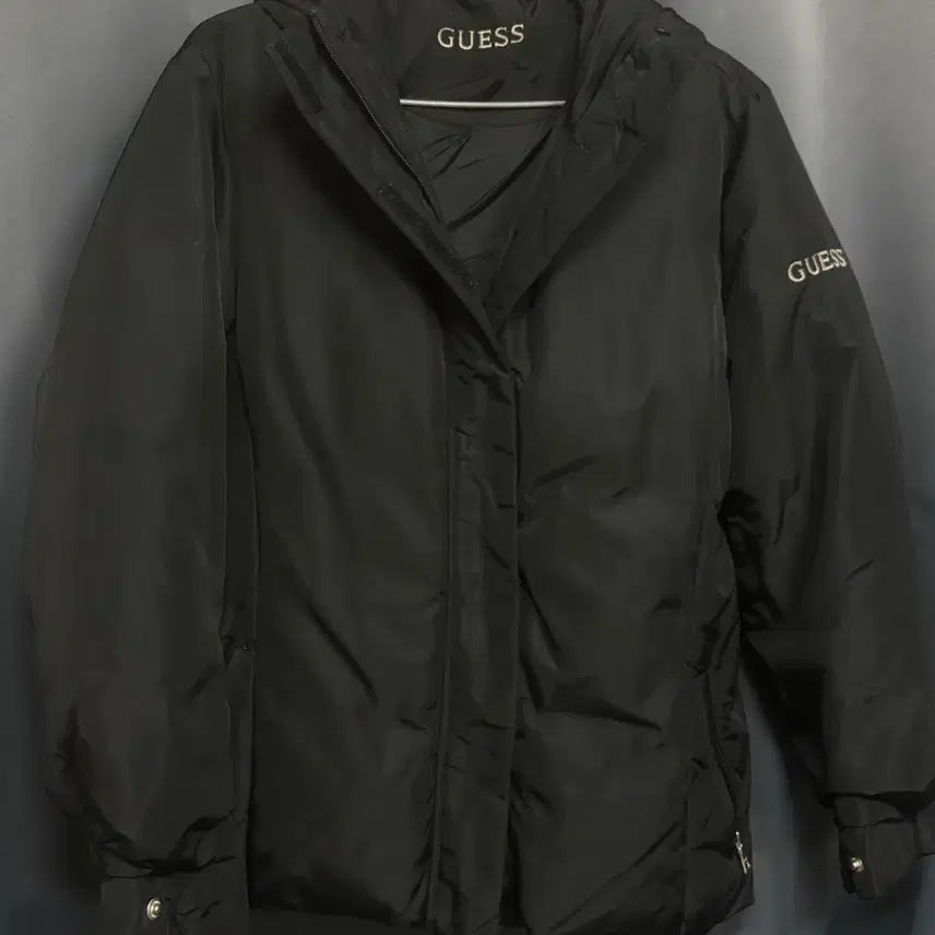 [BUNJANG] Guess Black Padded Jacket / 게스 블랙 패딩 자켓