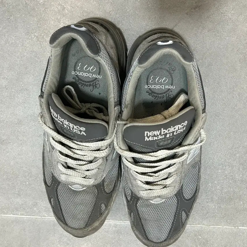 [BUNJANG] New Balance 993 Gray Suede Sneakers / 뉴발란스 993 그레이 MADE USA 스웨이드 운동화 MR993GL