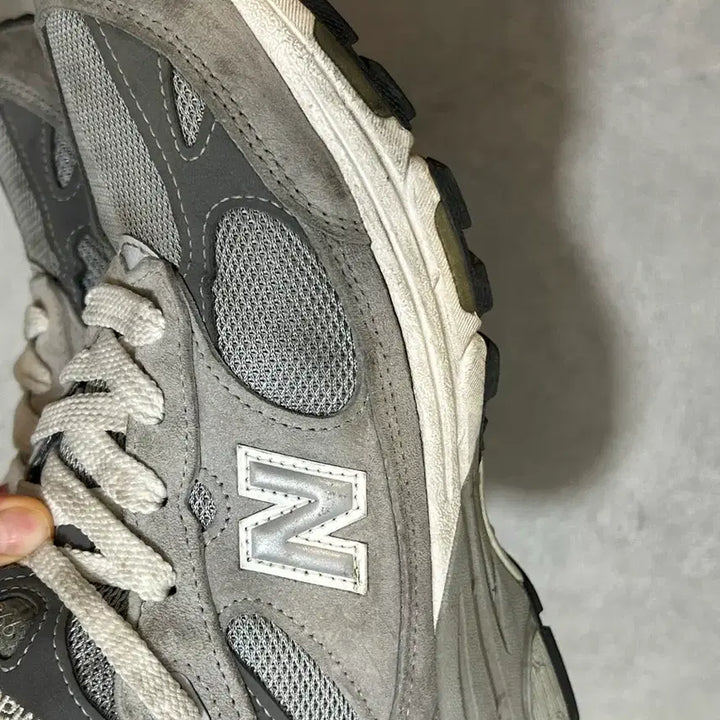 [BUNJANG] New Balance 993 Gray Suede Sneakers / 뉴발란스 993 그레이 MADE USA 스웨이드 운동화 MR993GL