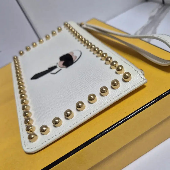 [BUNJANG] Fendi Karlito Leather Clutch Bag / (정품) 펜디 칼리토 스터드 가죽 클러치백