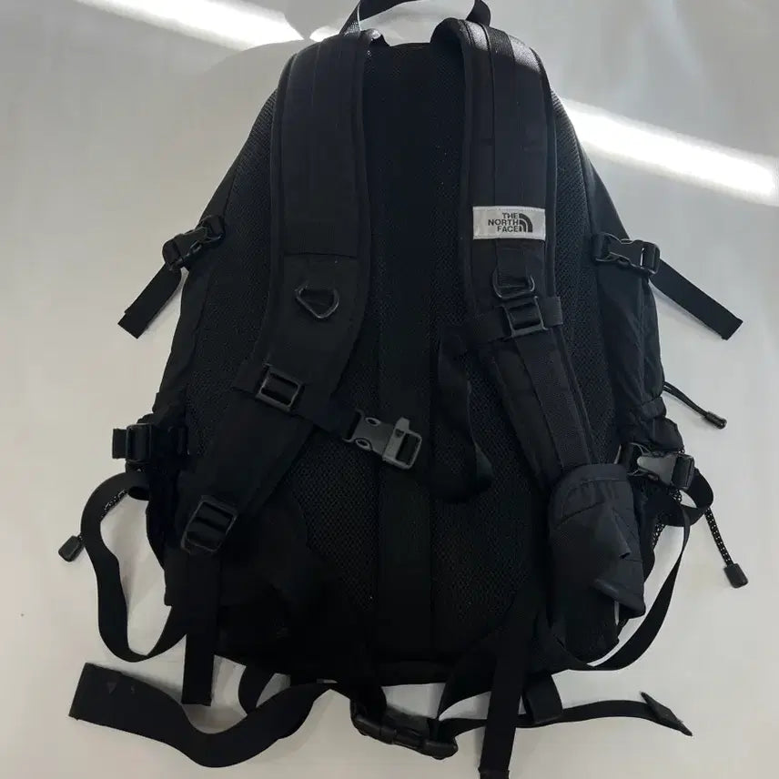 [BUNJANG] The North Face Hot Shot Black Backpack 30L / [정품/30L] 노스페이스 핫샷 블랙 백팩 가방