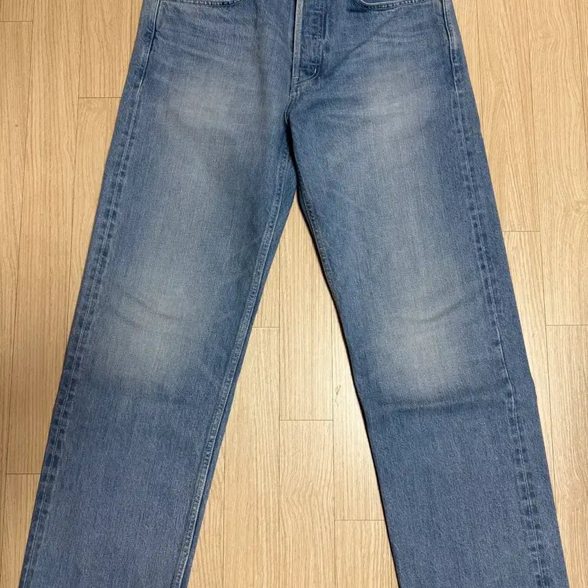 [BUNJANG] SEW Selvedge Denim Pants (Medium Blue) / [SEW] 스트레이트 셀비지 데님 팬츠 (미디엄 블루)