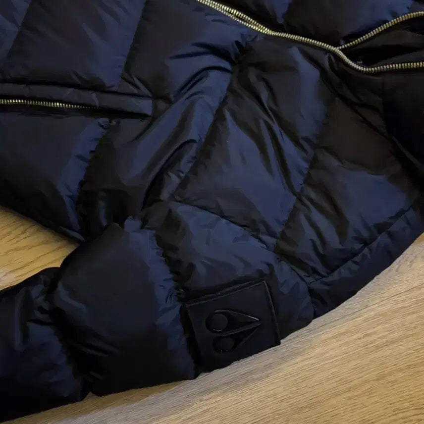 [BUNJANG] Moose Knuckles Mazeno Short Puffer Jacket / 무스너클 숏패딩 눕시