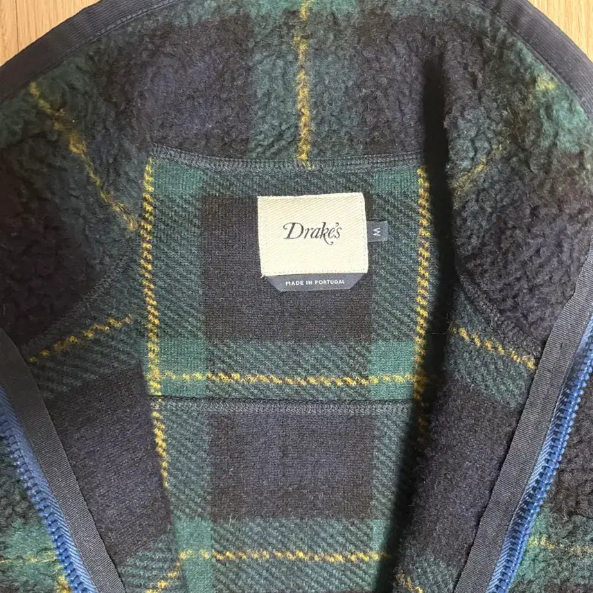 [BUNJANG] Drake's Fleece M Size / 드레익스 플리스 M사이즈